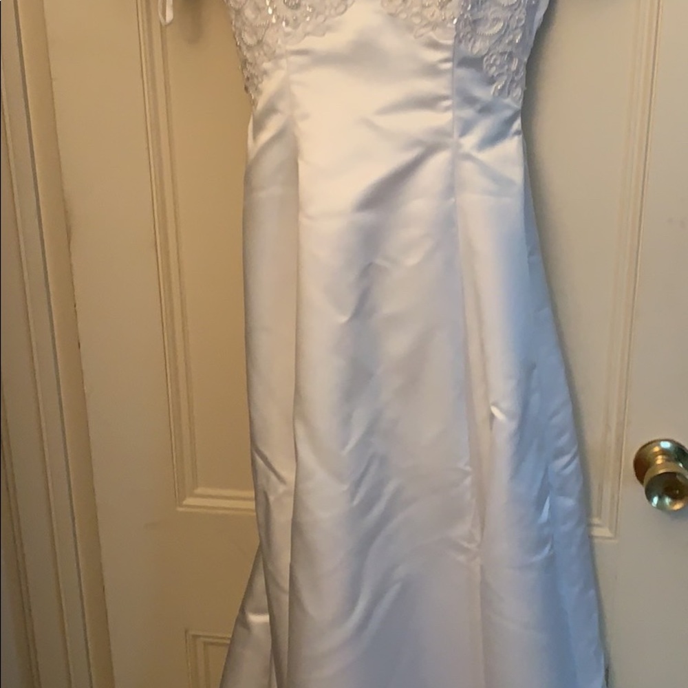 Wedding dress